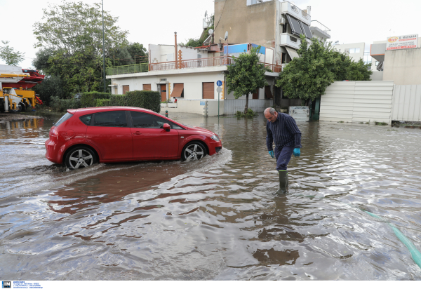 Συναγερμός για την κακοκαιρία: Σε επιφυλακή η Πολιτική Προστασία, πού «έφυγε» μήνυμα από το «112»