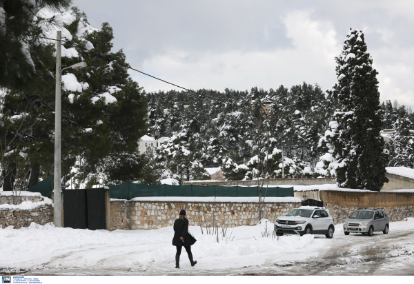 Καιρός σήμερα: Εξπρές επιδείνωση με χιόνια και καταιγίδες και στην Αττική, διπλό χτύπημα της κακοκαιρίας