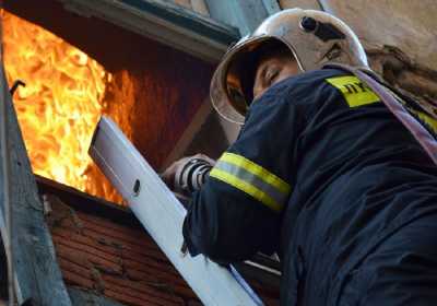 Εμπρησμός σε γραφεία στην Ακαδημίας