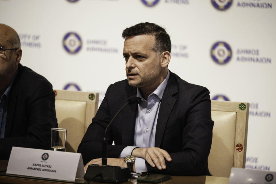 Τι λένε Δήμος Αθηναίων και Μπατζελή για τις απευθείας αναθέσεις σε στελέχη του ΠΑΣΟΚ