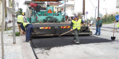 Εργασίες ασφαλτόστρωσης στο Δήμο Βούλας