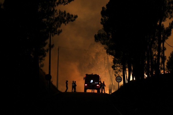 Πορτογαλία: Ενενήντα μία συλλήψεις υπόπτων για εμπρησμούς