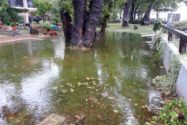 Πολλά προβλήματα από την κακοκαιρία στην Λήμνο