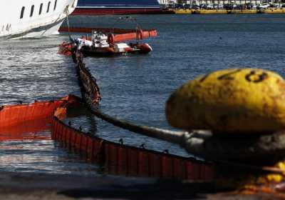 Πρόσκρουση φορτηγού πλοίου στο λιμάνι της Μύρινας στη Λήμνο