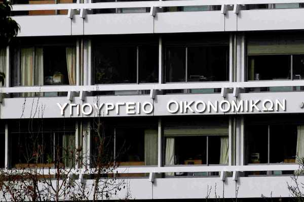 Σύζυγος υπουργού κατά του υπουργείου Οικονομικών για υπόθεση φοροδιαφυγής ύψους 8,9 εκατ ευρώ