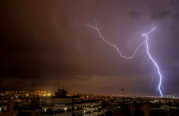 Βγαίνει έκτακτο δελτίο επιδείνωσης του καιρού: Πότε έρχεται κακοκαιρία