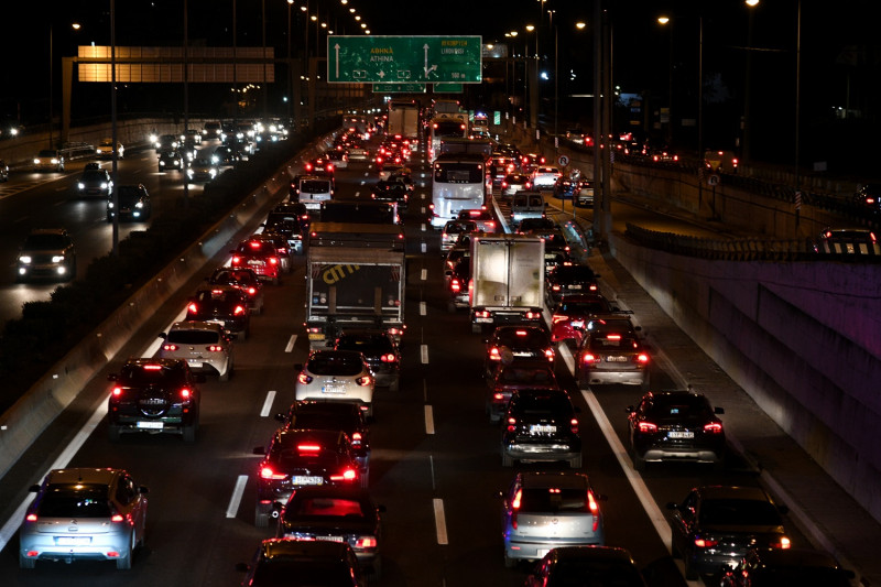 Αττική: Η μεγαλύτερη κίνηση των τελευταίων δυο ετών - Ξεπέρασε την παραμονή των Χριστουγέννων!