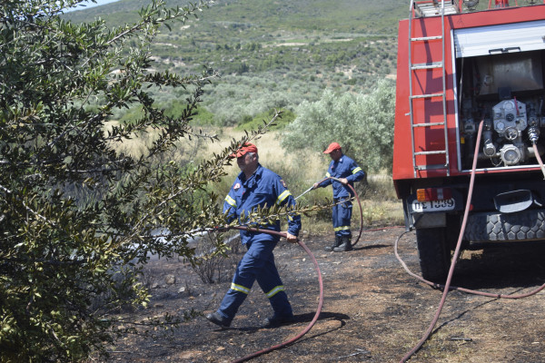 Υψηλός κίνδυνος πυρκαγιάς την Πέμπτη: Οι περιοχές που είναι στο «κόκκινο»