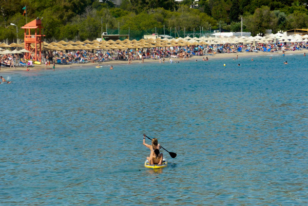 Απόπειρα βιασμού σε βάρος λουόμενης σε παραλία της Ναυπάκτου