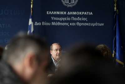 Φίλης: Το κίνημα «Παραιτηθείτε» είναι το σχέδιο Β&#039; για τη ΝΔ