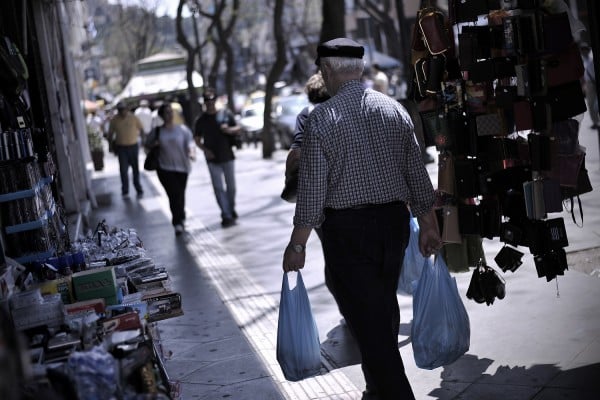 Πόσο θα χρεώνονται οι πλαστικές σακούλες στα σούπερ μάρκετ