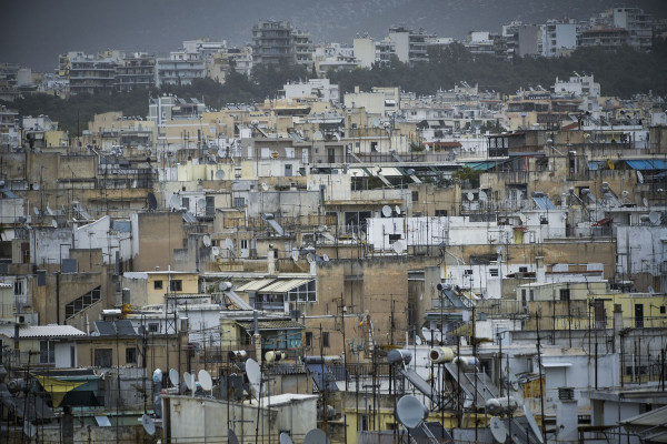 Μικτό «πλέγμα» προστασίας της πρώτης κατοικίας με επιδότηση δανείου και αυστηρότερα κριτήρια