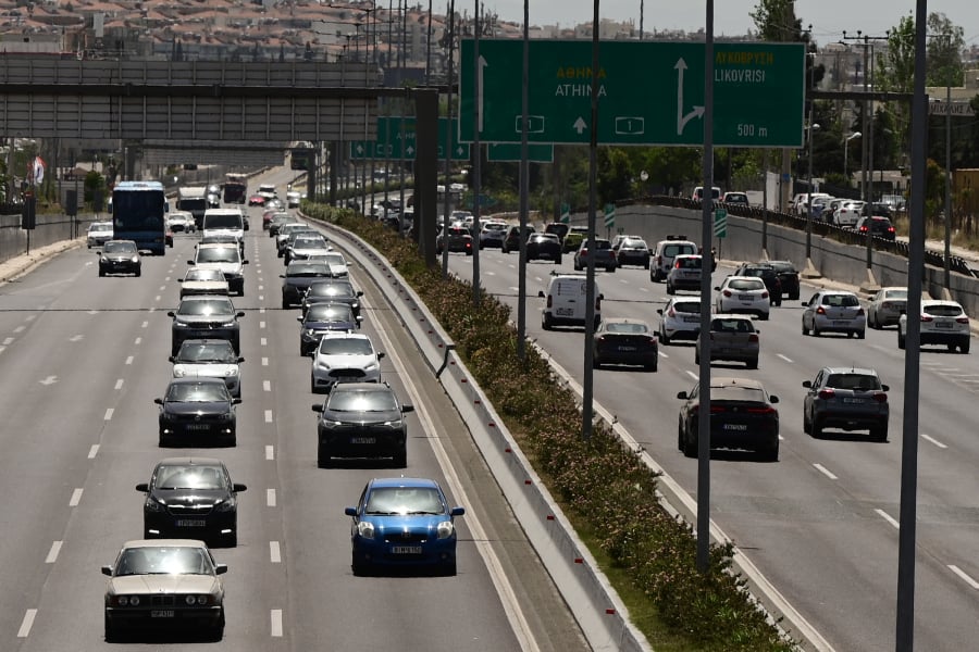 Μαζικά ειδοποιητήρια από την ΑΑΔΕ για τα τέλη κυκλοφορίας του 2019