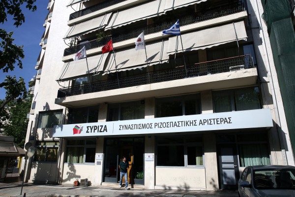 «Πόλεμος» ΣΥΡΙΖΑ - ΝΔ για την επίθεση Κασιδιάρη