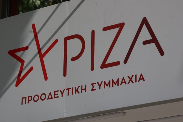 «Οχυρώνονται» στις θέσεις τους ΣΥΡΙΖΑ και Κασσελάκης