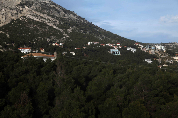 Στον αέρα η εκτός σχεδίου δόμηση - «Δεν κράτησε η κυβέρνηση την υπόσχεσή της», λέει ο Παραδιάς στο Dnews