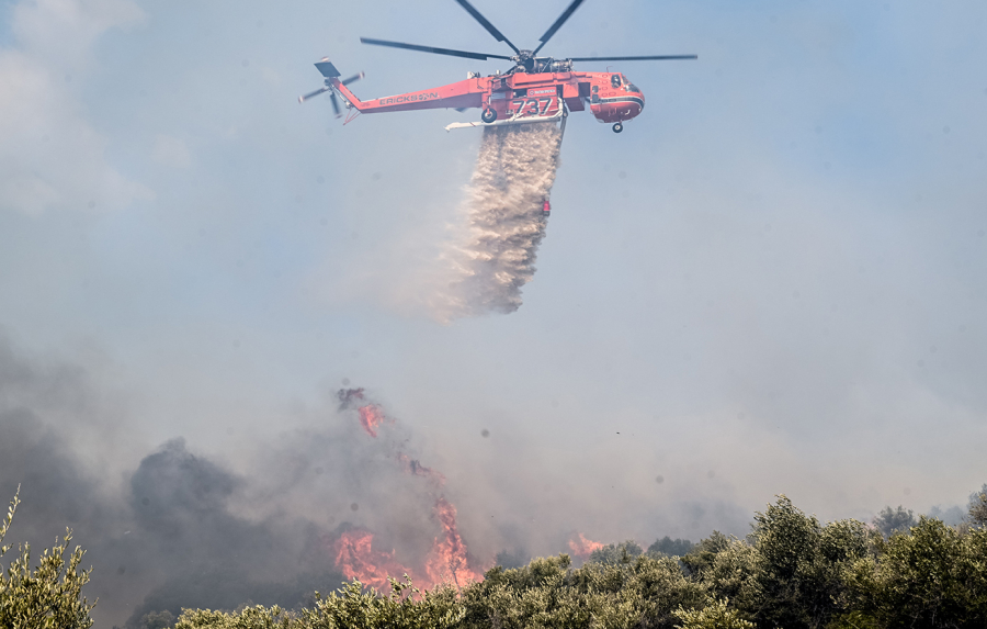 Φωτιά τώρα στο Βελβεντό Κοζάνης