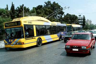 Εκπτώσεις στα μέσα μεταφοράς και στα διόδια για το δημοψήφισμα