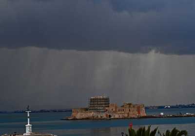 Ισχυρές βροχές και καταιγίδες και σήμερα - Αναλυτική πρόγνωση