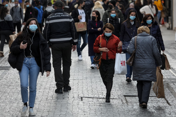 Κοσμοσυρρόη στα καταστήματα: Το «κόλπο» με τα πολλαπλά SMS στο 13033 έφερε δεκάδες πρόστιμα (vid)