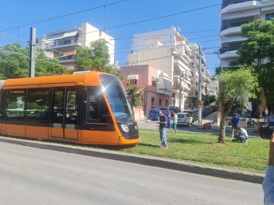 Τραμ παρέσυρε 15χρονο με πατίνι στη Νέα Σμύρνη