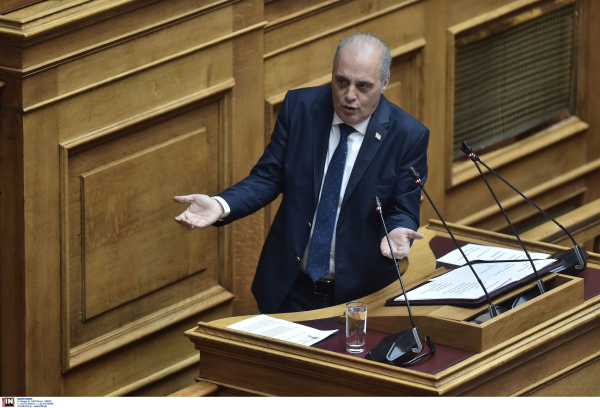 Βελόπουλος κατά Μητσοτάκη: Παραδέχτηκε κενά στην άμυνα λόγω Ουκρανίας – Είναι συνυπεύθυνος για εσχάτη προδοσια