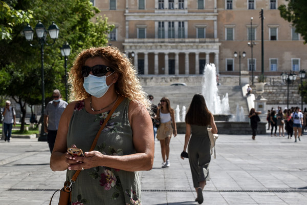 Σταθερά «κόκκινη» η Αττική, πάνω από τα μισά κρούσματα στο λεκανοπέδιο