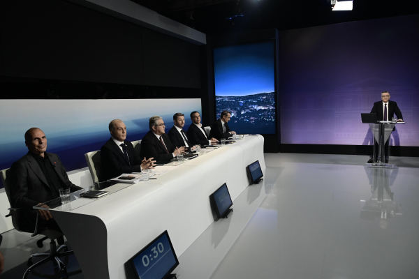 Η ώρα της κρίσης: LIVE το Debate των πολιτικών αρχηγών