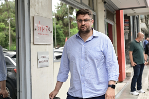 Ζαχαριάδης: Είναι δυνατόν να αποκλείονται ακόμα και «γαλάζιοι» αιρετοί επειδή δεν ευθυγραμμίζονται με την κυβέρνηση;
