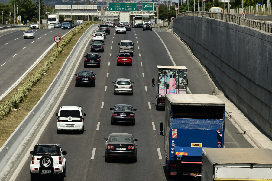 Ανατροπές στα τέλη κυκλοφορίας από το 2025 - Ξεκινάει σαφάρι για τα ανασφάλιστα οχήματα