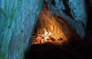 Αρχαιολόγοι άνοιξαν σφραγισμένο σπήλαιο εδώ και 40.000 χρόνια και βρήκαν τους τελευταίους Νεάντερταλ στη Γη