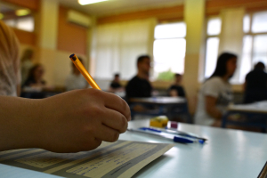 Αρχαία ΓΕΛ: Στο μικροσκόπιο αστοχίες σε θέματα και απαντήσεις – Παρέμβαση μέσω Dnews του μεταφραστή του αποσπάσματος