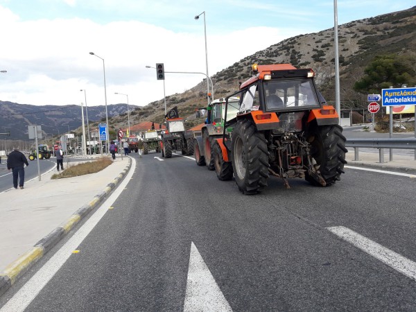 Πρεμιέρα σήμερα για τα μπλόκα των αγροτών - Πού θα στηθούν