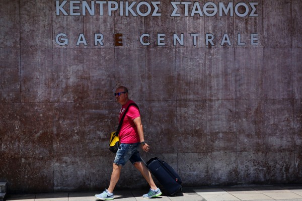 Κανονικά εκτελούνται τα δρομολόγια στο σιδηροδρομικό άξονα και προαστιακό