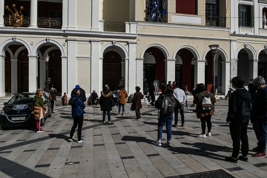 Αντιεμβολιάστρια στην Πάτρα ομολογεί πως έσπασε την καραντίνα και πήγε... για δουλειά