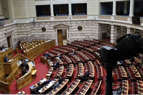 Στο πολυνομοσχέδιο του ΥΠΟΙΚ και τα επιδόματα Δικαστικών - Γενναίες αυξήσεις και παροχές