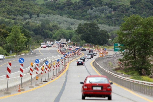 Επιστρέφονται από αύριο πινακίδες και διπλώματα ενόψει Πάσχα