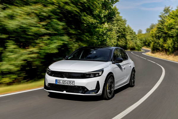 Opel: Σχεδόν εξήντα χρόνια πρωτοπορίας στην ηλεκτροκίνηση