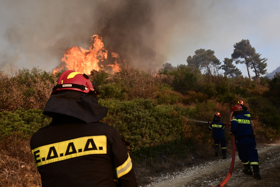 Meteo: Πώς εξελίχθηκε η φωτιά στην Αττική - Η δορυφορική αποτύπωση (εικόνα)