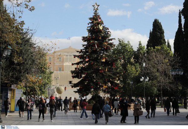 Κρούσματα σήμερα 31/12: 50 οι νεκροί μέσα σε 24 ώρες, 438 οι διασωληνωμένοι