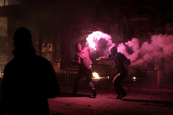 Πάτρα: Επίθεση με βόμβες μολότοφ κατά του δικαστικού μεγάρου