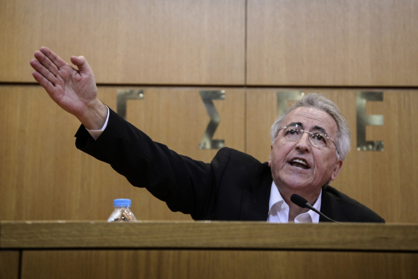 Επιστολή των στελεχών της ΠΑΣΚΕ στον Ανδρουλάκη: Κάτω τα χέρια από τον Παναγόπουλο