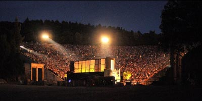 Δώρο ένα στα δύο εισιτήρια για παράσταση του Εθνικού Θεάτρου στην Επίδαυρο