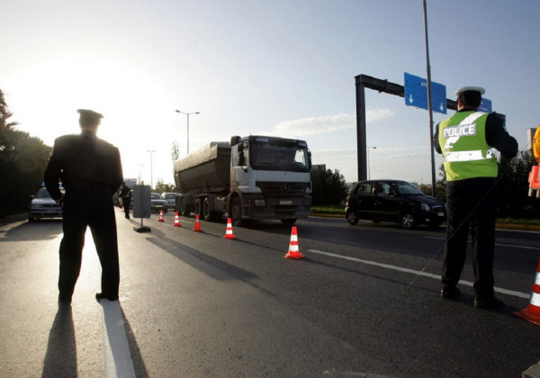 Εκτακτες κυκλοφοριακές ρυθμίσεις στη εθνικό οδό Αθηνών - Κορίνθου