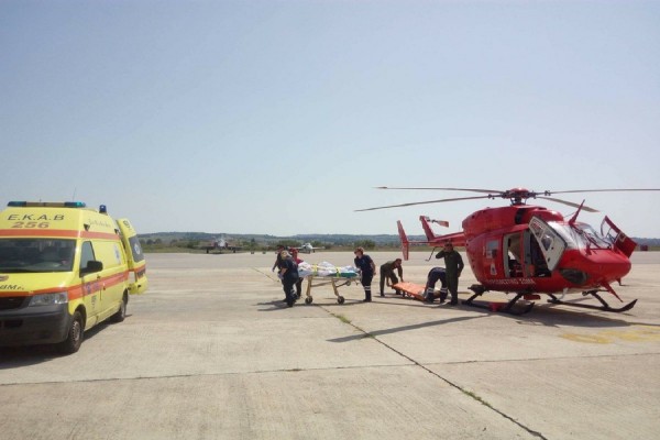 Αεροδιακομιδές τέλος για φέτος από το ΕΚΑΒ: Εξέπνευσε η συμφωνία με τα ελικόπτερα