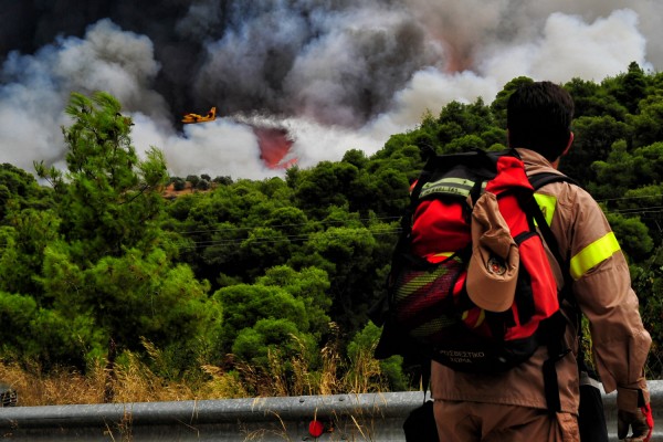 Και σήμερα υψηλός ο κίνδυνος για φωτιές - 52 μέσα σε ένα 24ωρο