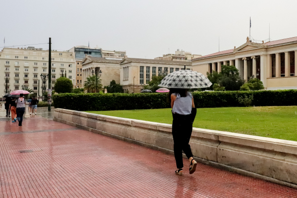 Άστατος ο καιρός την Παρασκευή με βροχές και καταιγίδες στα ηπειρωτικά και το Ιόνιο