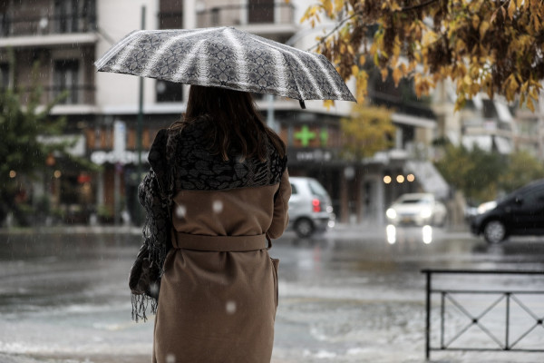 Καιρός: Έρχονται βροχές και καταιγίδες - Πού θα βρέξει