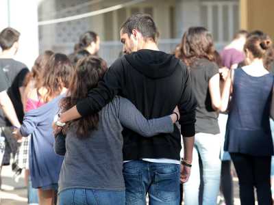 Εξετάζονται εισαγωγή χωρίς Πανελλήνιες και ριζικές αλλαγές σε Γυμνάσιο - Λύκειο 