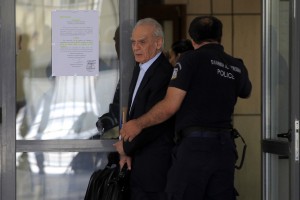 Σε δίκη εννέα κατηγορούμενοι για εξοπλιστικά επί υπουργίας Άκη